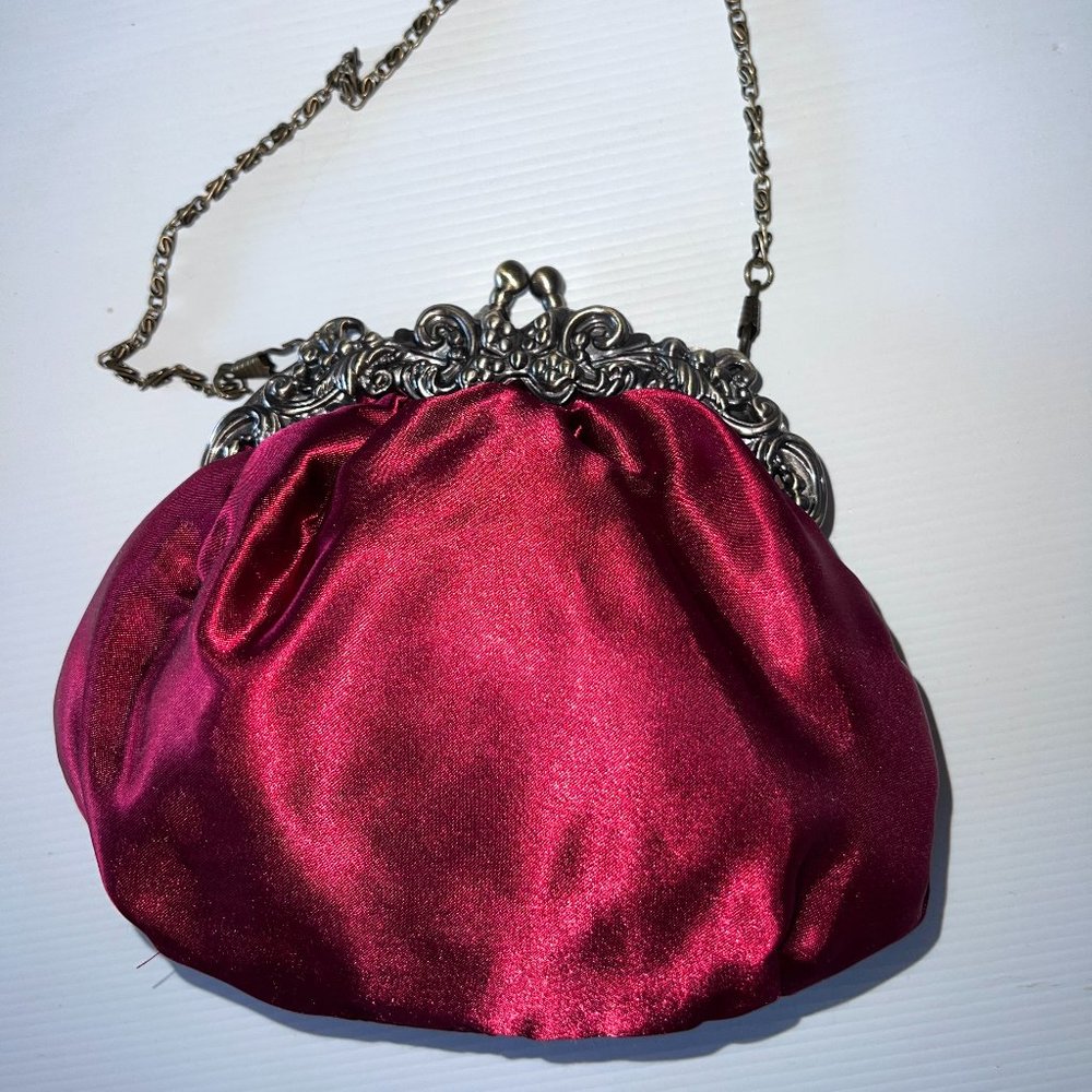 Red Vintage Style Clutch Wristlet Bag With Beads & Gems Detail - Picture 6 of 10